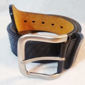Black Leather Belt with Tooled Crosshatching Print Sz 38 Waist